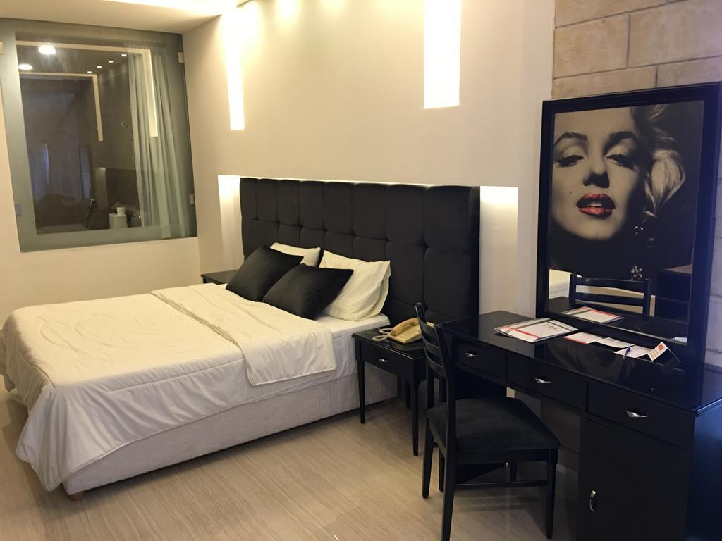 Platinum Hotel Tyros Exterior foto